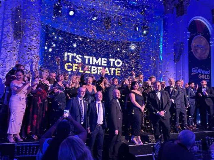 2016 Looking Ahead Awards Celebrity line up announced