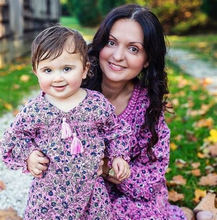 Adina Azarian Wiki | What’s Her Ethnicity And Religion | Family And Origin