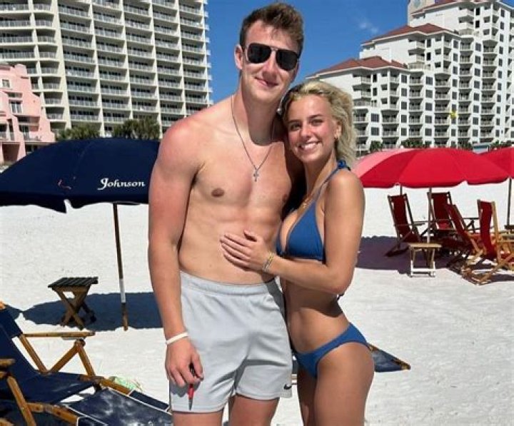 Adrienne Jane Davis’s Boyfriend: Who is Adrienne Jane Davis Dating?