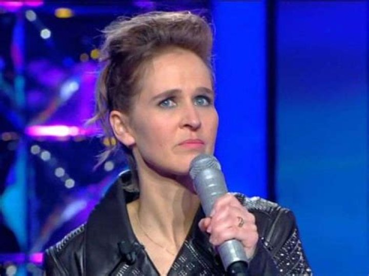 Age Violaine N’Oubliez Pas Les Paroles