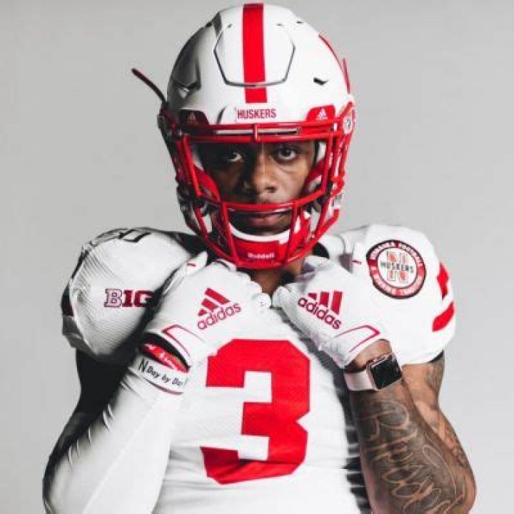 Alante Brown Wiki: Who Are His Parents? Football Player Age And Height