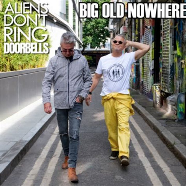 Aliens Don't Ring Doorbells release their latest single 'Big Old Nowhere'