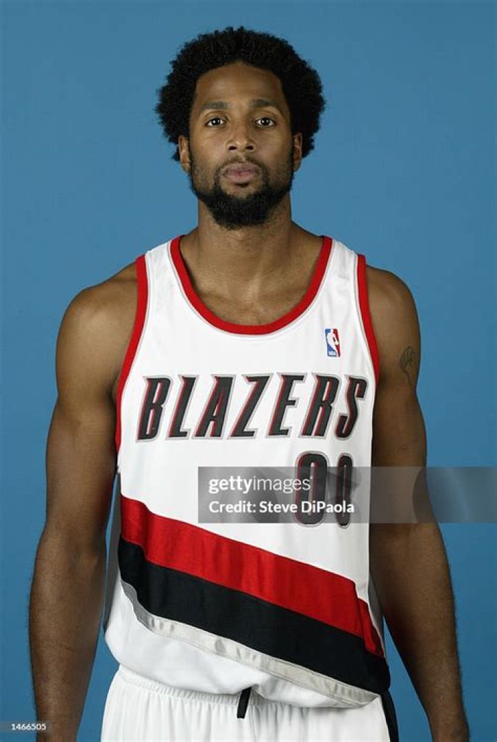 Amal McCaskill - Net Worth, Age, Height, Birthday, Bio, Wiki!