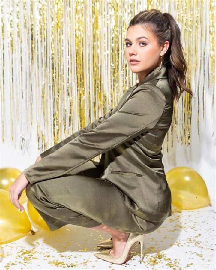 Who is Amber Frank ? Wiki, Age, Height, Net Worth, Boyfriend, Ethnicity, Career