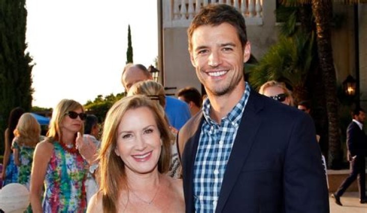 Who is Angela Cartwright Dating – Angela Cartwright's Husband & Exes