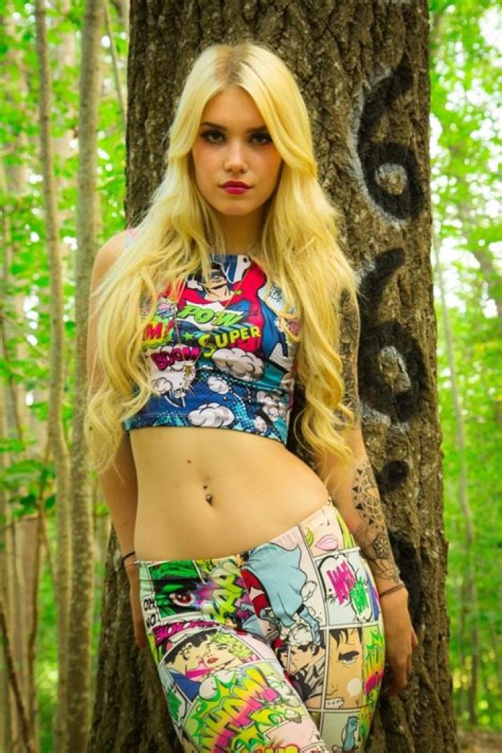 Angelina Dehn - Net Worth, Age, Height, Birthday, Bio, Wiki!