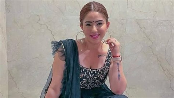 Angelina Idnani Net Worth, Age, Height, Bio, Birthday, Wiki!