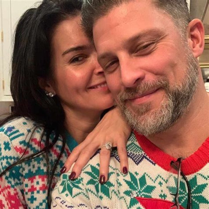 Know About Angie Harmon; Engaged, Greg Vaughan, Kids, Age, Net Worth