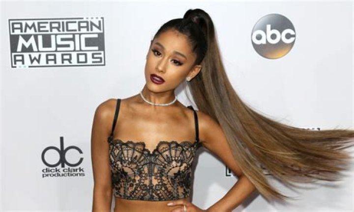 Ariana Grande Hits Bette Midler Back on Twitter For “Whore” Criticism: Pulls The Feminist Card!