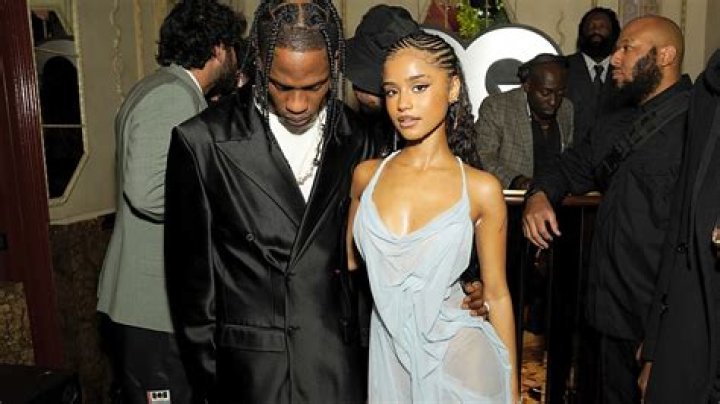 Barry Scott’s Girlfriend: Who is Barry Scott Dating?