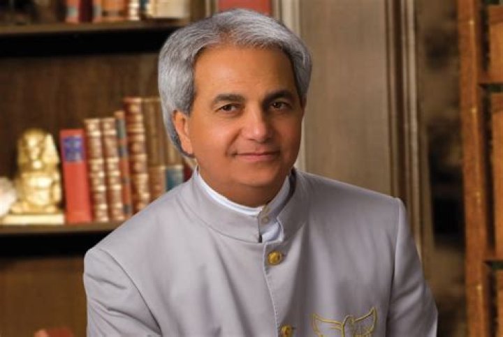 Benny Hinn Net Worth, Age, Height, Bio, Birthday, Wiki!
