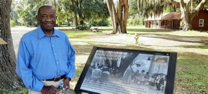 Bernie Wright Net Worth, Age, Height, Bio, Birthday, Wiki!