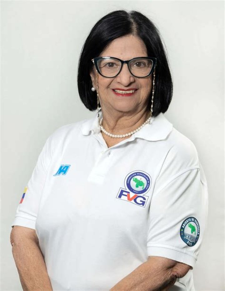 Evettexo Net Worth, Age, Height, Bio, Birthday, Wiki!