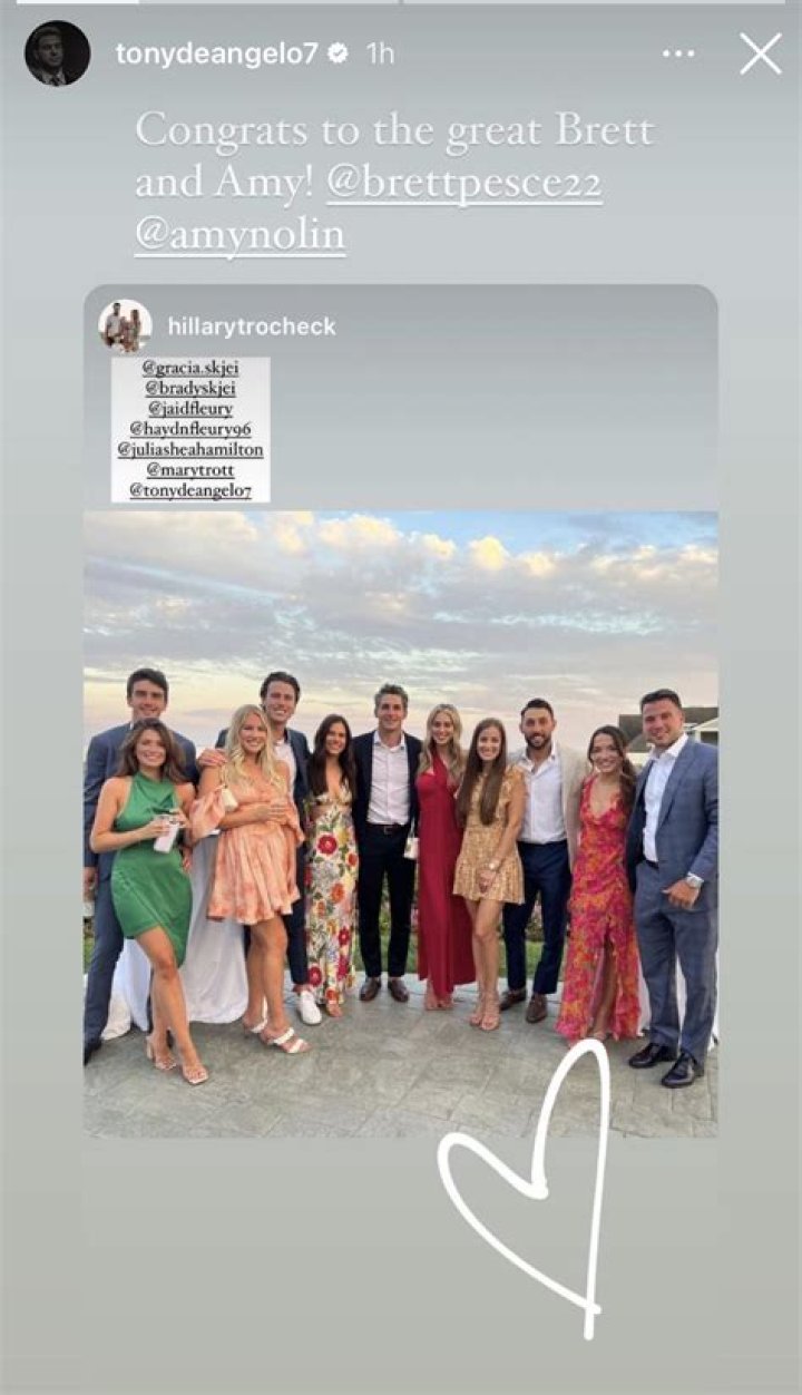 Brett Pesce Dating Status, Parents & Family Life Insight