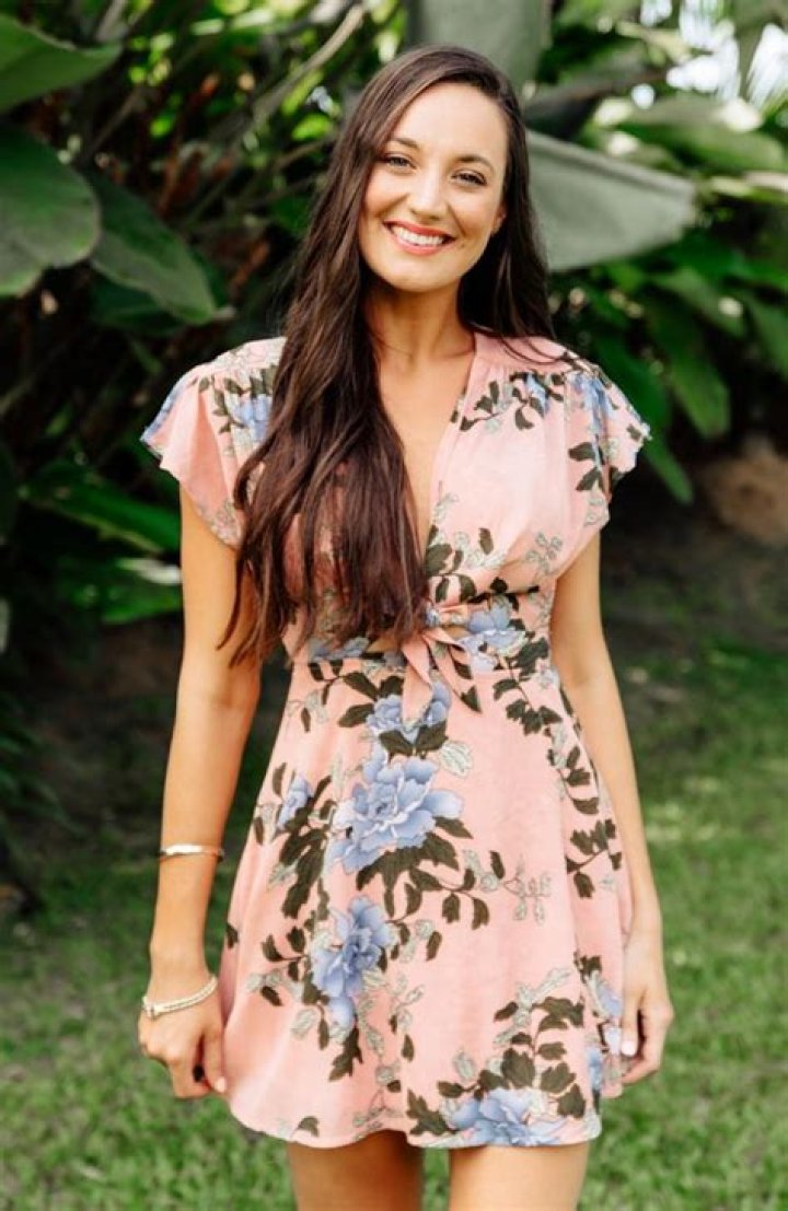 Explore Bachelor in Paradise’ Brittney Weldon Wiki, Bio, Age, Height, Birthday, Partner, Background