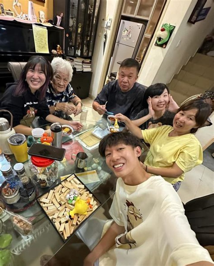 Bryson Lew Net Worth, Age, Height, Bio, Birthday, Wiki!