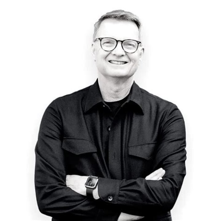 Fame | Carey Nieuwhof net worth and salary income estimation Apr, 2024