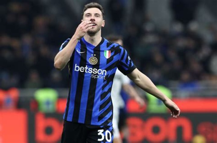 Carlos Augusto Zopolato Neves Net Worth, Age, Height, Bio, Birthday, Wiki!