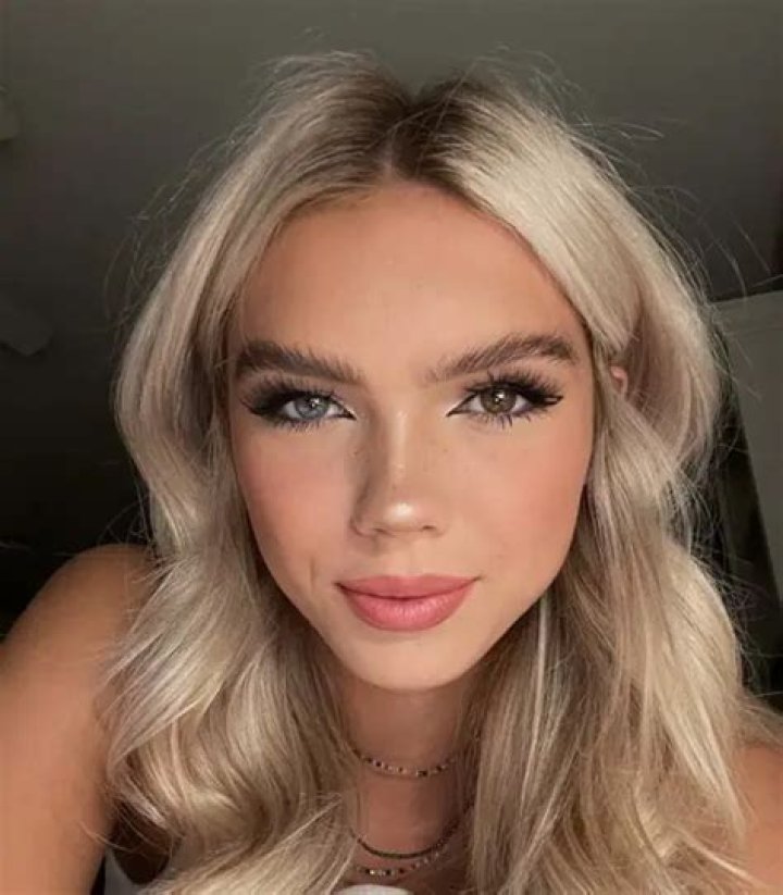 Caroline Gregory - Net Worth, Age, Height, Birthday, Bio, Wiki!