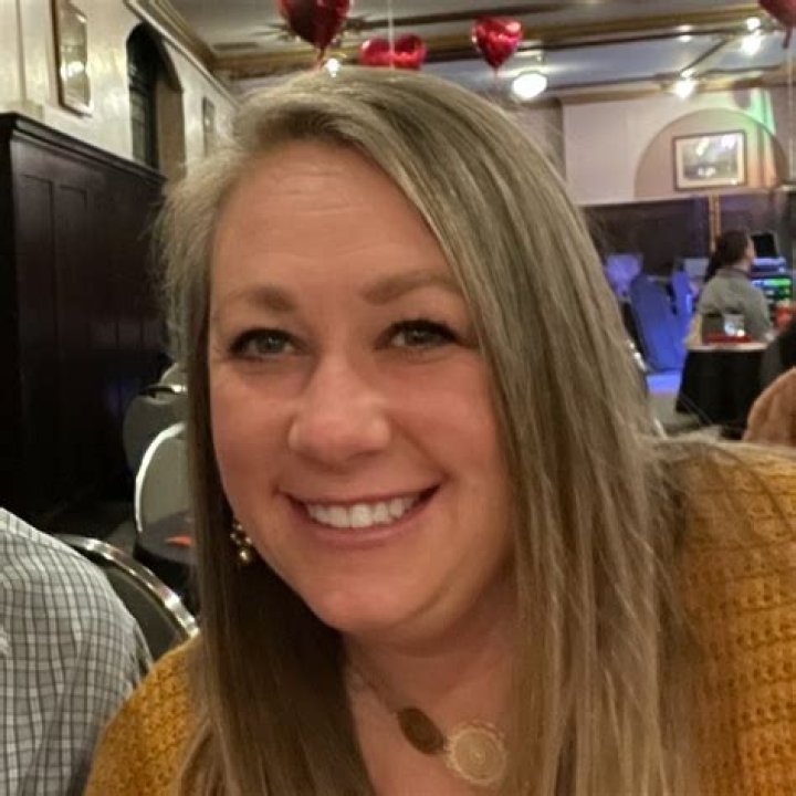 Carrie Murray - Net Worth, Age, Height, Birthday, Bio, Wiki!