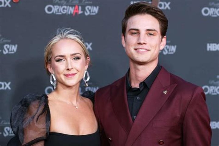 Who is Carson Rowland Dating – Carson Rowland's Girlfriend & Exes