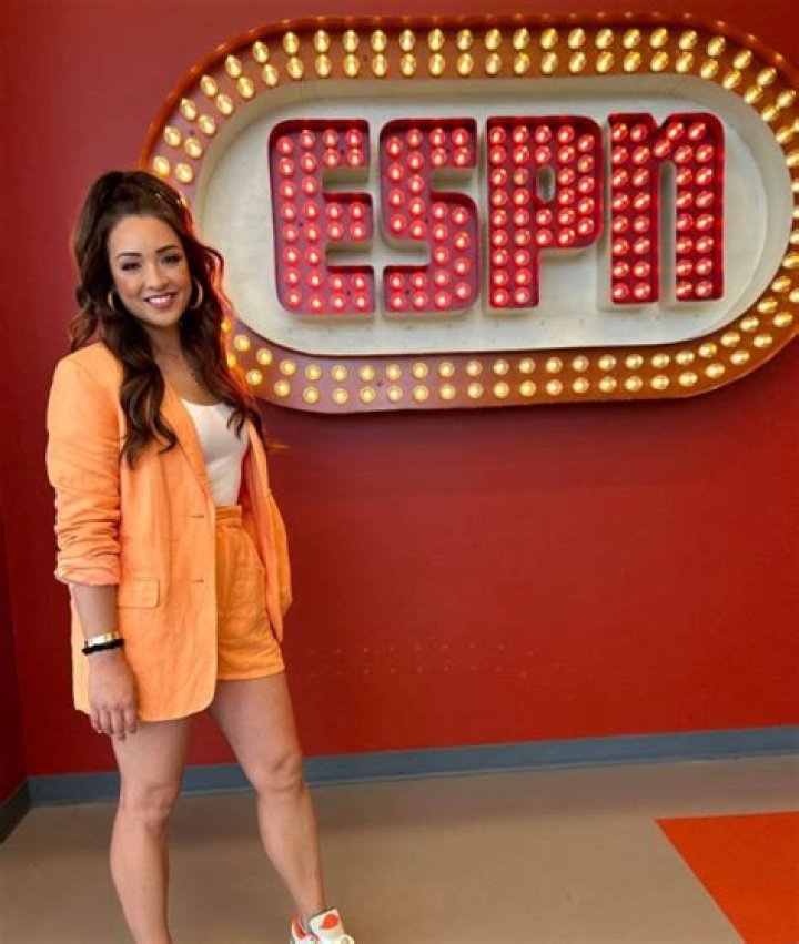 Cassidy Hubbarth Net Worth, Age, Height, Bio, Birthday, Wiki!