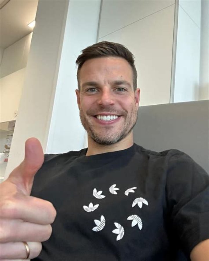 Cesar Azpilicueta Biography: Age, Net Worth, Instagram, Spouse, Height, Wiki, Parents, Siblings, Team