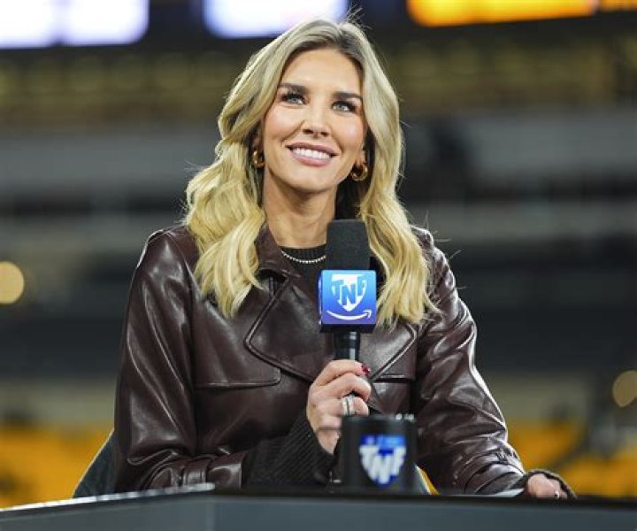 Charissa Thompson Height, Weight, Age, Net Worth, Dating, Bio, Facts