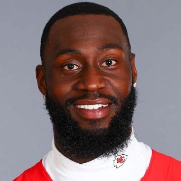 Charles Omenihu | Wiki, Age, Net Worth, Height, Girlfriend, Ethnicity