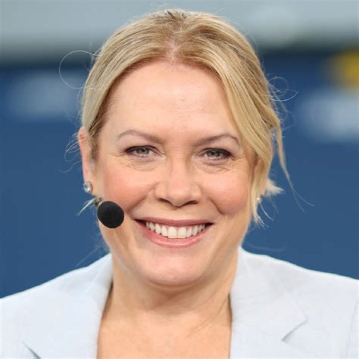 Chris McKendry Net Worth, Age, Height, Bio, Birthday, Wiki!