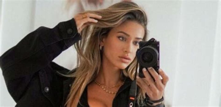 Cindy Prado Biography: Pictures, Wiki, Instagram, Facebook, Parents, Workout, Before Surgery