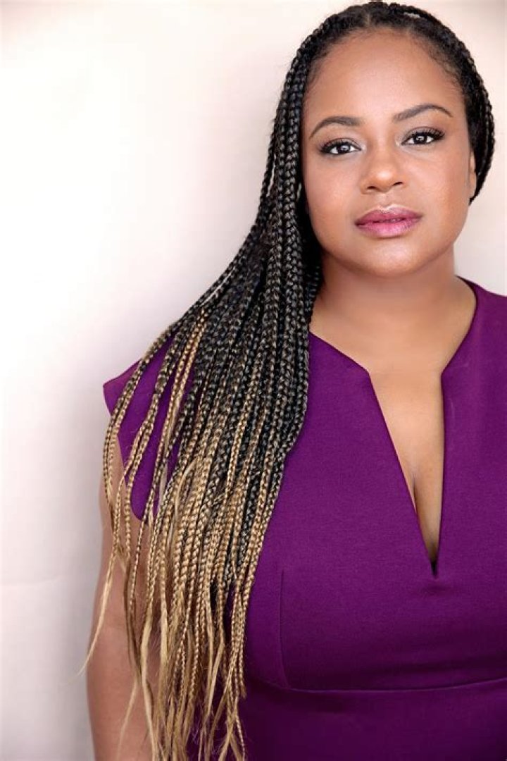 Fame | Courtney Nichole net worth and salary income estimation Jan, 2024