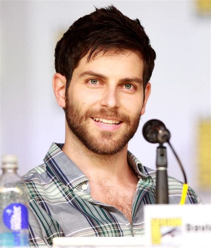 David Giuntoli Net Worth, Age, Height, Bio, Birthday, Wiki!
