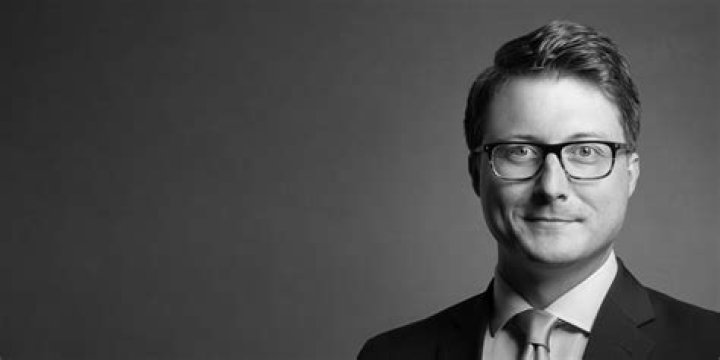 'Pretty Woman' Director Garry Marshall Dies At 81