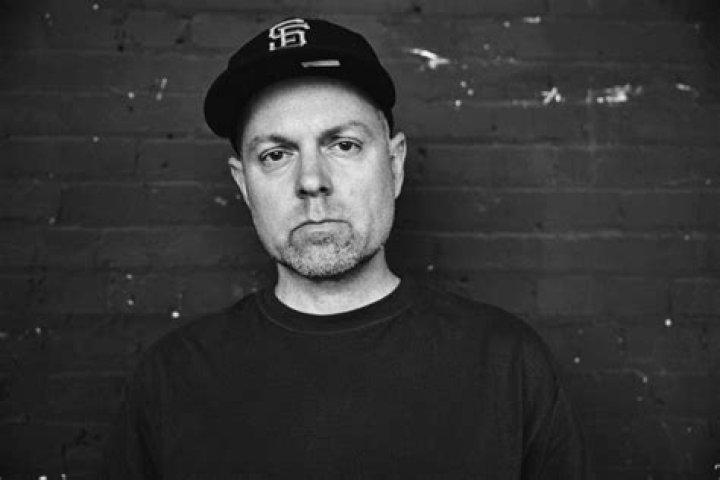 DJ Shadow Net Worth, Age, Height, Bio, Birthday, Wiki!