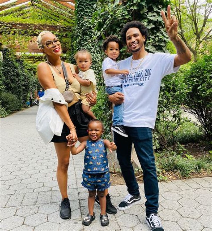 Does Trey Sermon Have A Girlfriend? His Parents & Family Life Insight