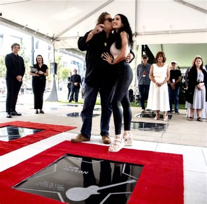 Who Is Don Mclean Girlfriend Paris Dylan? Her Age, Height, Weight, Instagram