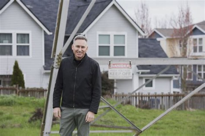 Dow Constantine Net Worth, Age, Height, Bio, Birthday, Wiki!