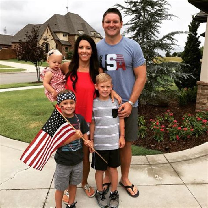 Dusty Dvoracek Net Worth, Age, Height, Bio, Birthday, Wiki!