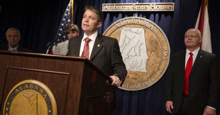 Ed Henry - Net Worth, Age, Height, Birthday, Bio, Wiki!