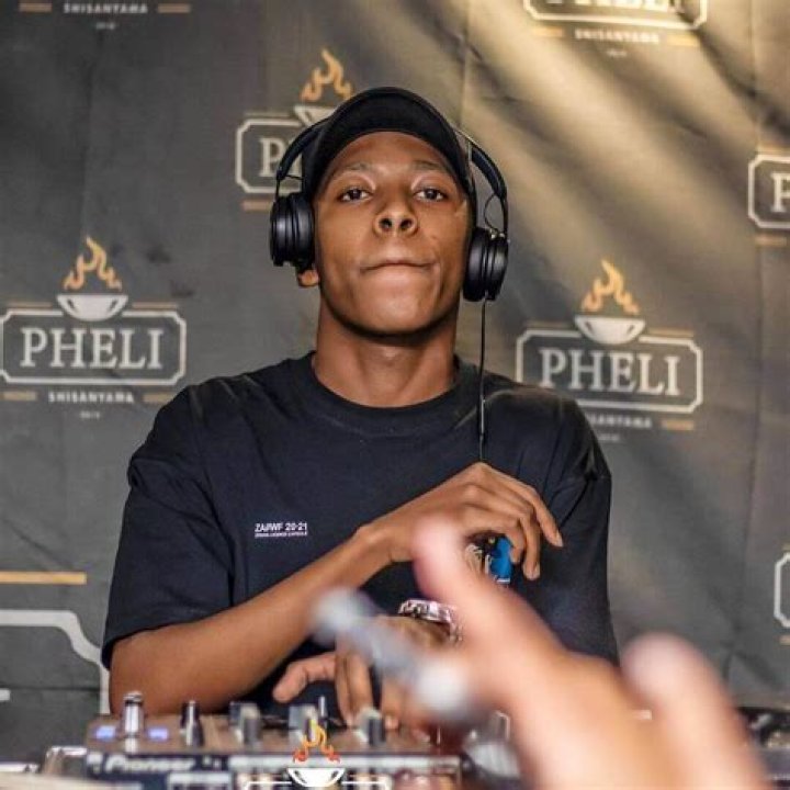 Eli Sostre Biography: Age, Songs, Net Worth, Girlfriend, Wikipedia, SoundCloud, Spotify, Albums