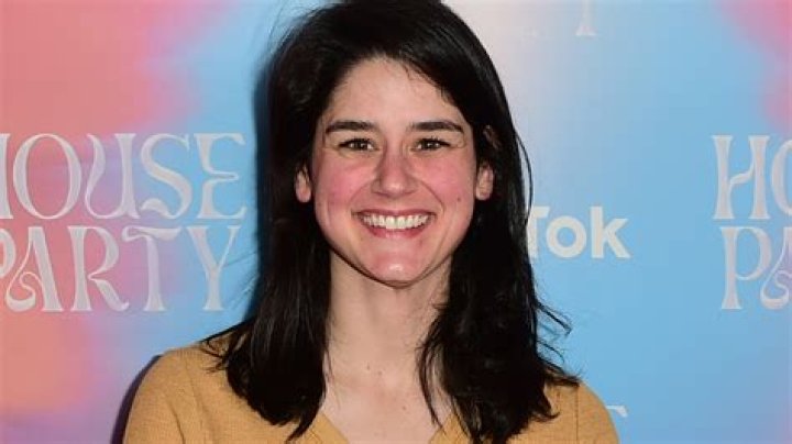 Fame | Elyse Myers net worth and salary income estimation Jan, 2024