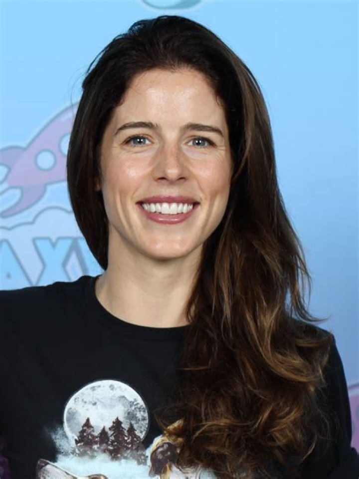 Emily Bett Rickards- Bio, Wiki, Age, Height, Net Worth, Relationship