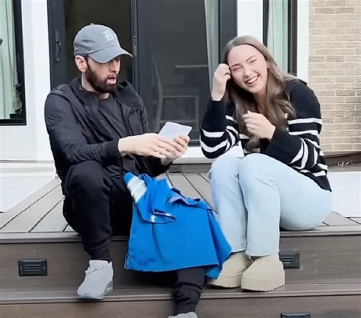 Emine Un’s Husband: Who is Emine Un Dating?