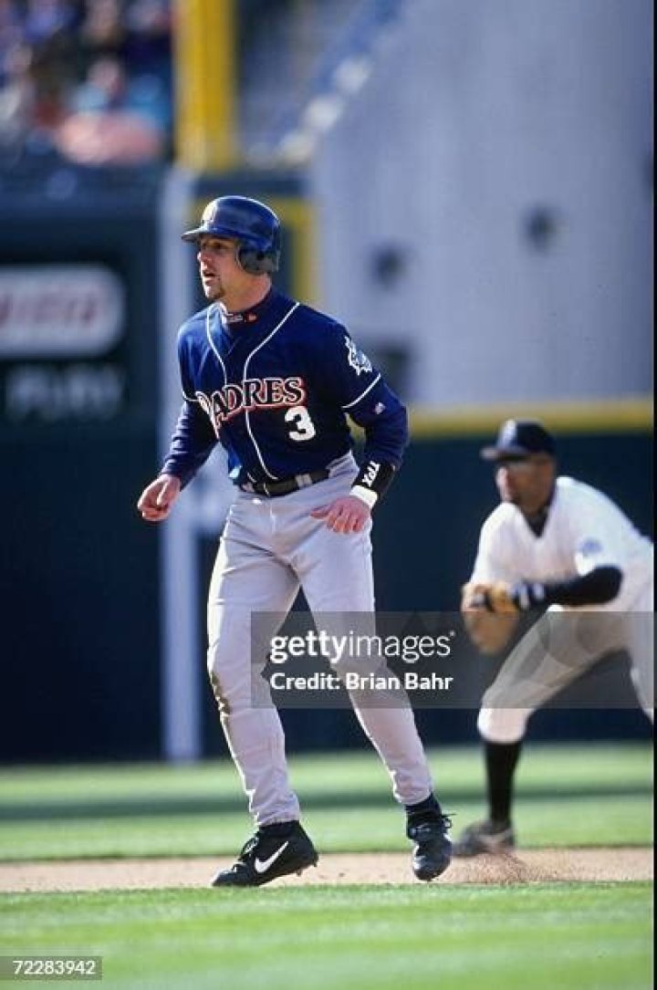 Eric Owens - Net Worth, Age, Height, Birthday, Bio, Wiki!