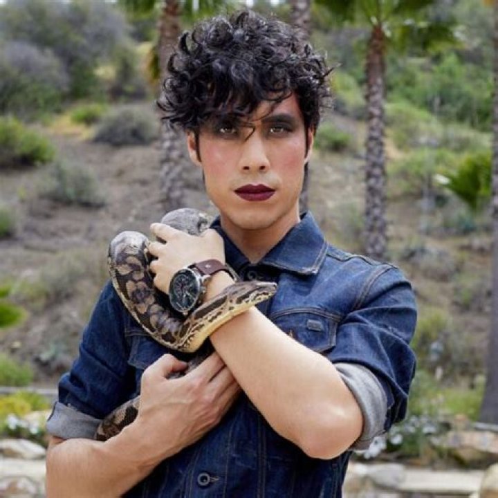 Eugene Lee Yang Biography: Net Worth, Height, Age, Sisters, Boyfriend, Family History, Movies, Birthday, Dad, Partner, TikTok, Twitter, Zodiac