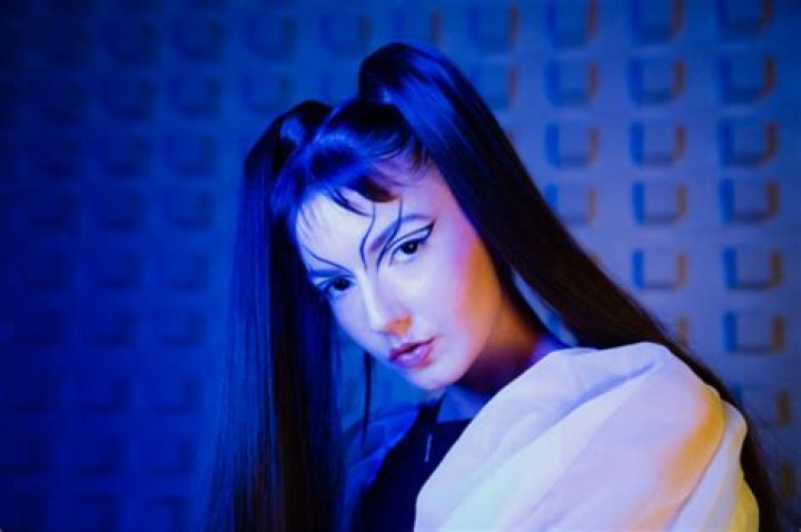 EXCLUSIVE: Cassie Marin Chats About "Push Me"