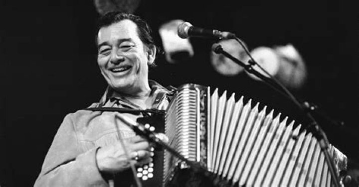 Fame | Flaco Jiménez net worth and salary income estimation Jan, 2024