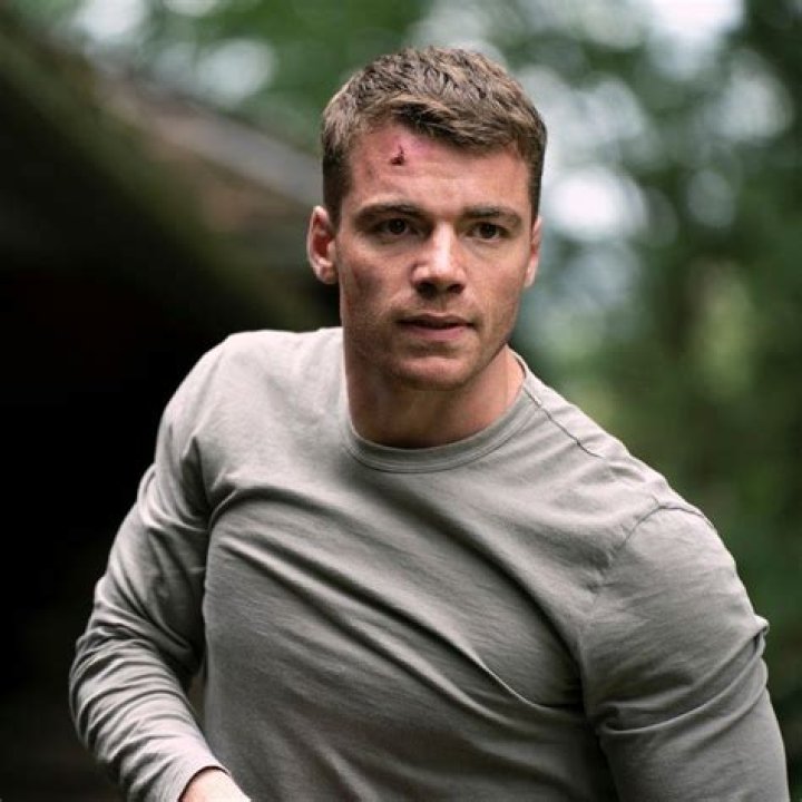 Gabriel Basso Net Worth, Age, Height, Bio, Birthday, Wiki!