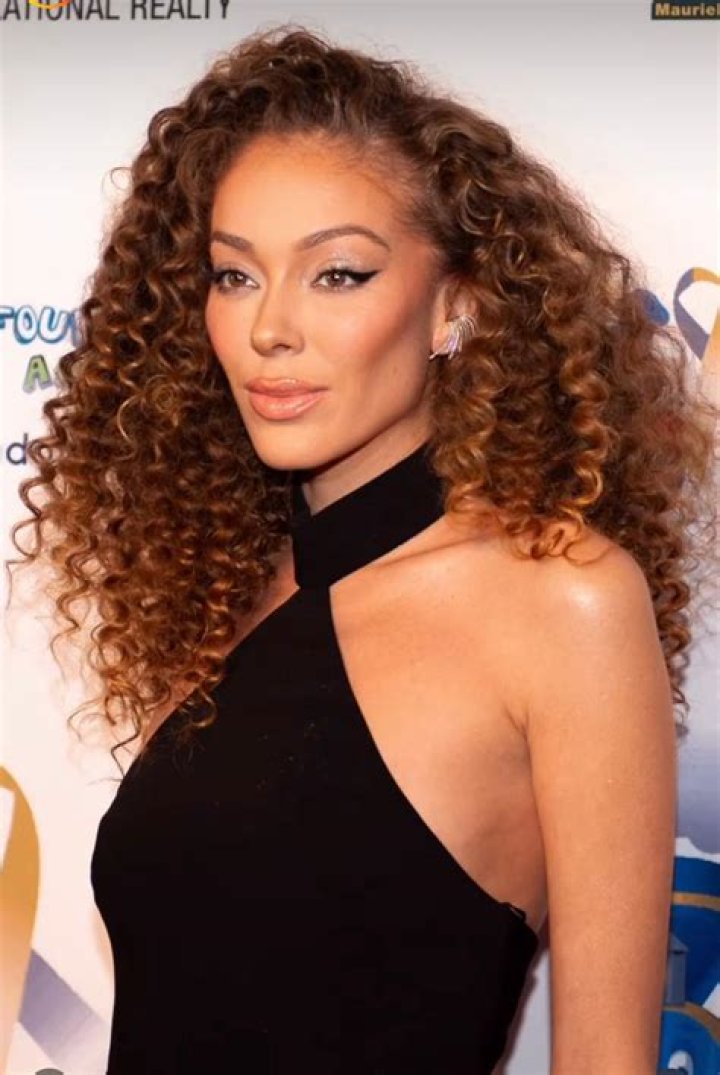 Gabrielle Kniery - Net Worth, Age, Height, Birthday, Bio, Wiki!